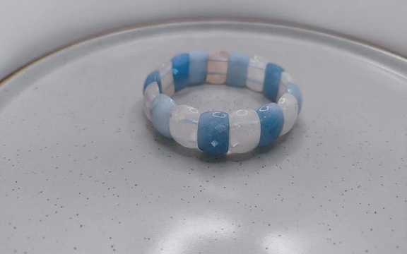 Браслет из аквамарина и розового кварца