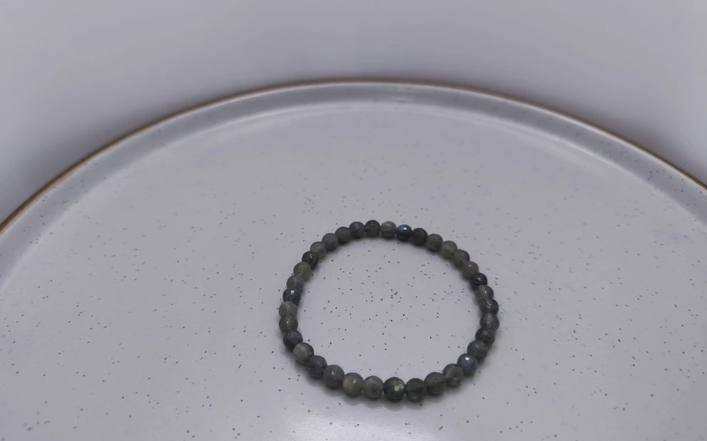 Браслет из лабрадора ар-4