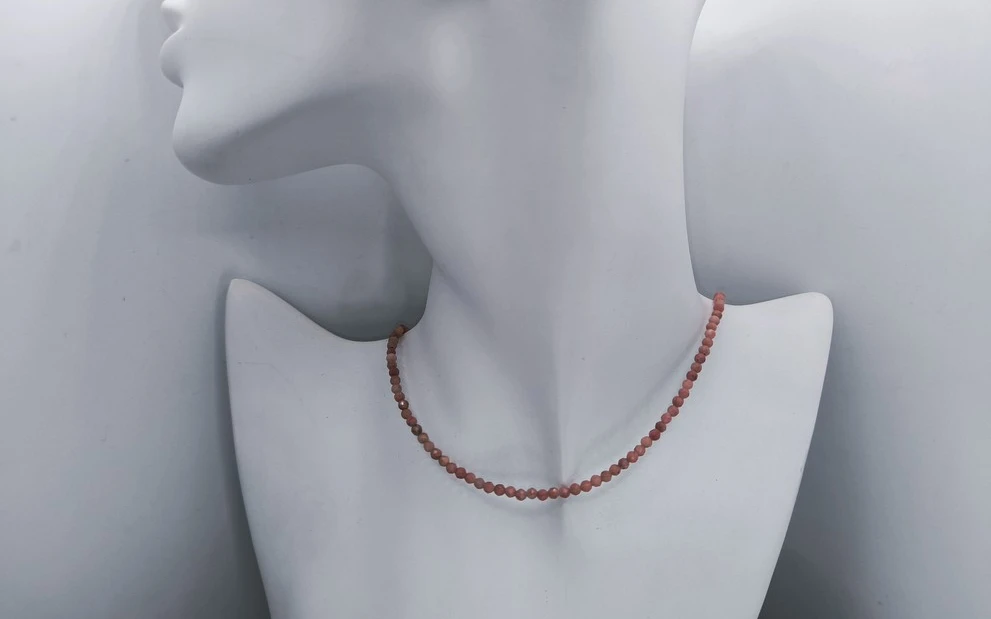 Бусы из родонита ар-2