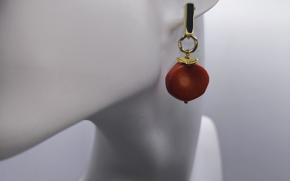 Серьги из коралла
