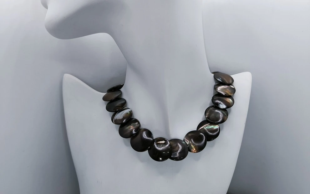 Бусы из перламутра ар-4