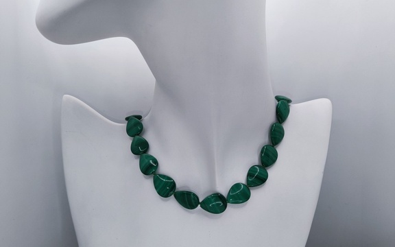 Бусы из млахита ар-6