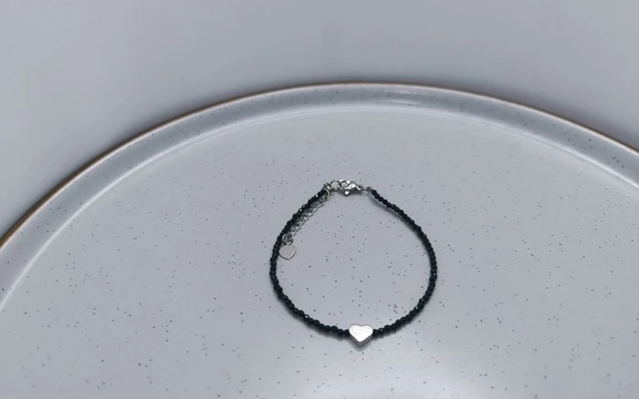 Браслет из шпинели