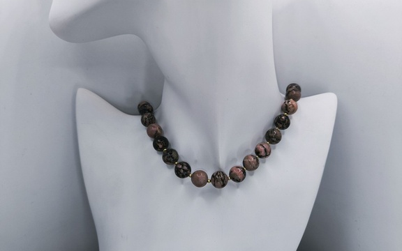 Бусы из родонита ар-5