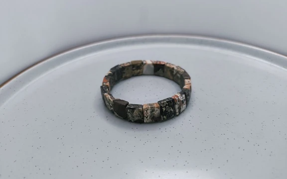 Браслет из яшмы ар-9