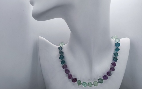 Бусы из флюорита