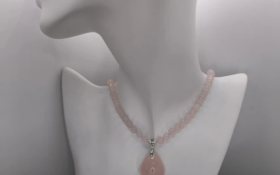 Бусы из розового  кварца ар-2