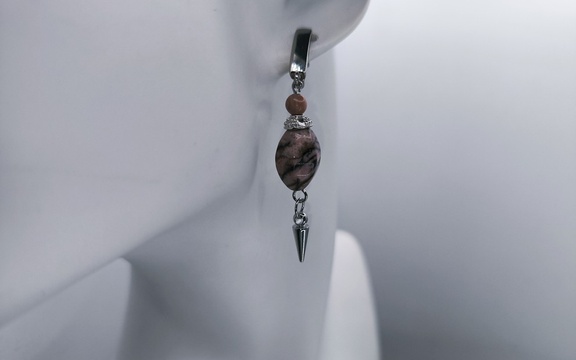 Серьги из родонита