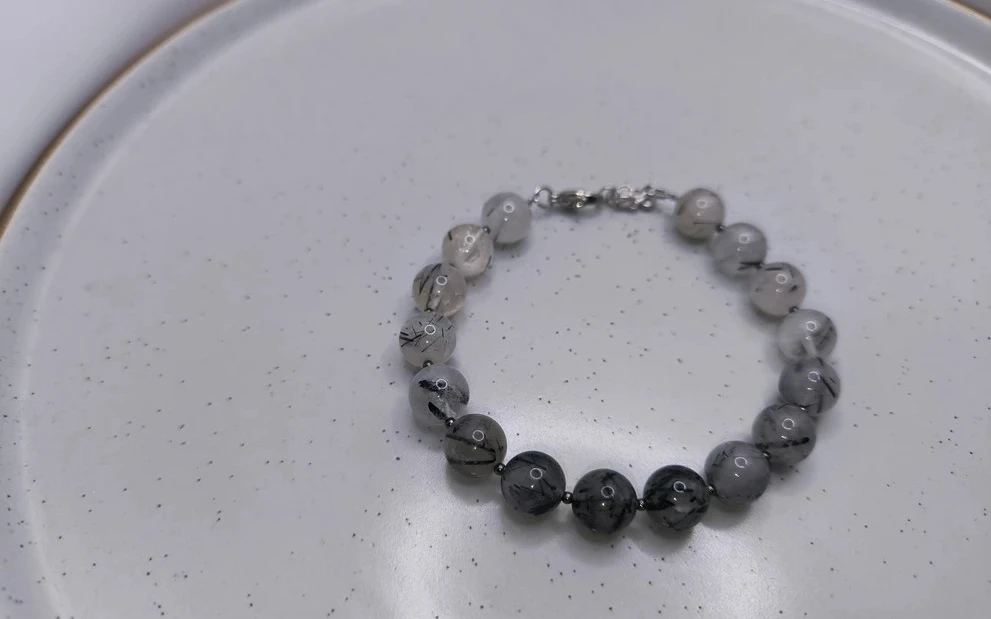 Браслет из волосатика ар-3