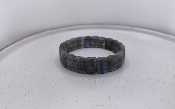 Браслет из лабрадора ар-2