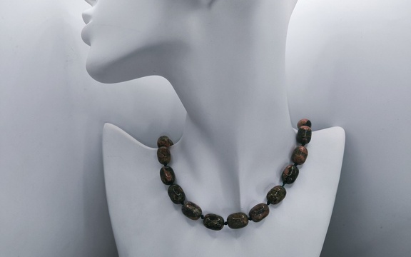 Бусы из яшмы ар-4