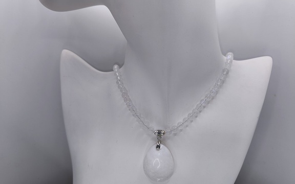 Бусы из лунного камня ар-6