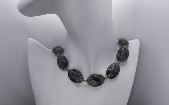 Бусы из лабрадора ар-3