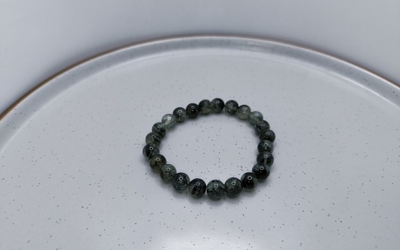 Браслет из пренита ар-2