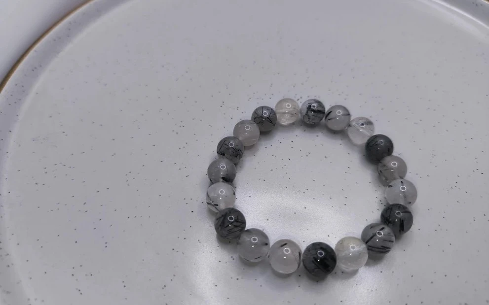 Браслет из волосатика ар-4