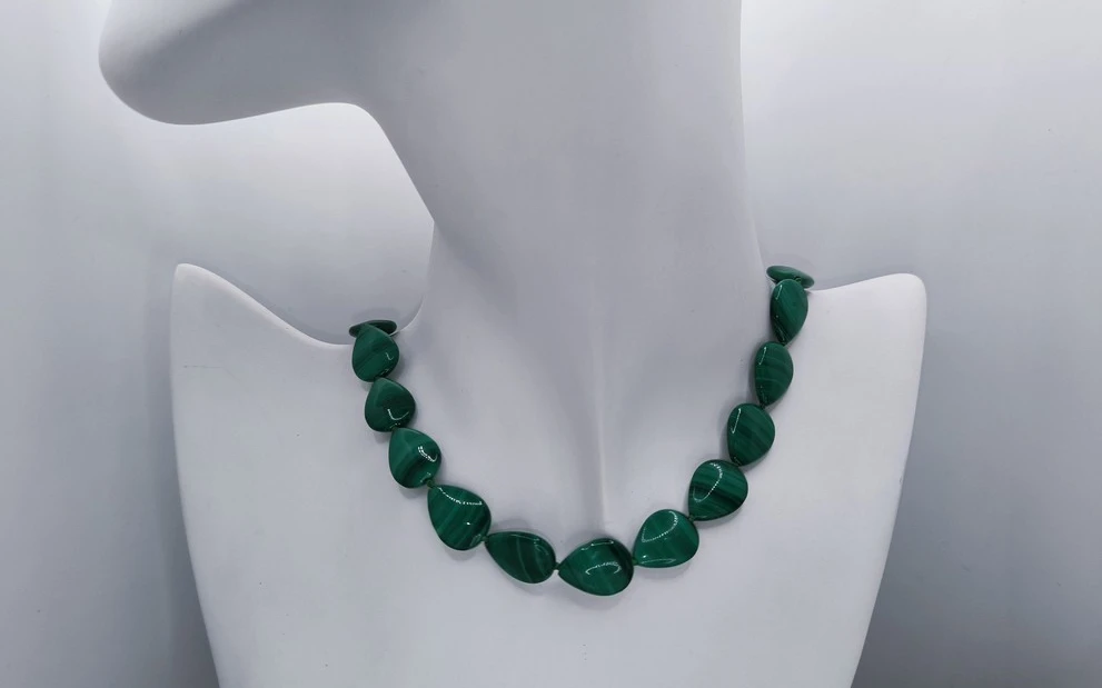 Бусы из млахита ар-6