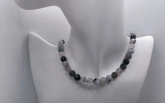 Бусы из волосатика