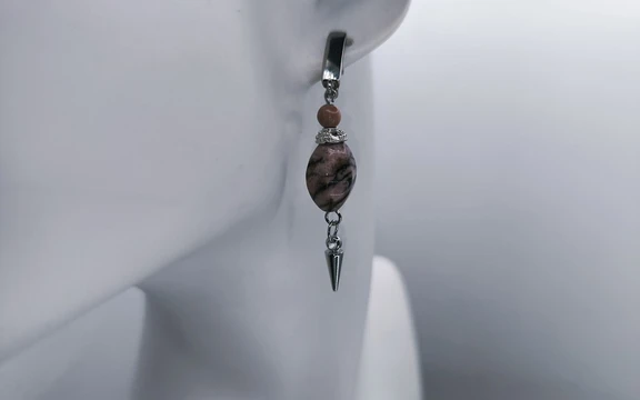 Серьги из родонита
