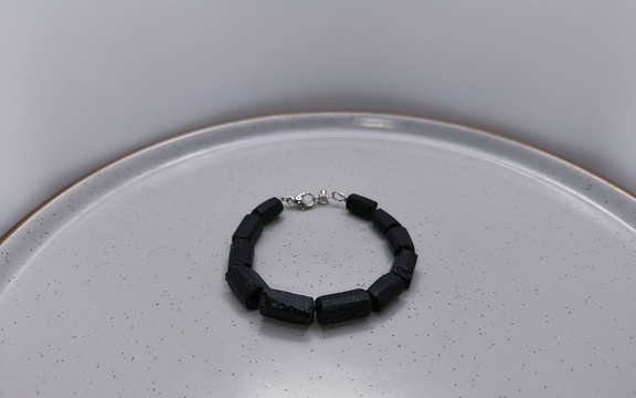 Мужской браслет из черного турмалина