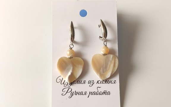 Серьги из перламутра сердечки ар-7
