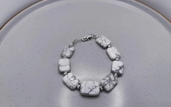 Браслет из кахолонга