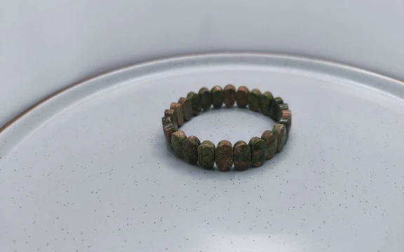 Браслет из яшмы ар-8