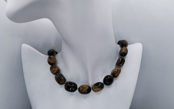 Бусы из тигрового глаза