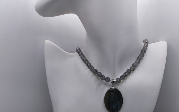 Бусы из лабрадора ар-2