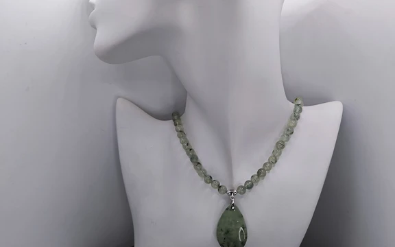 Бусы из пренита ар-3