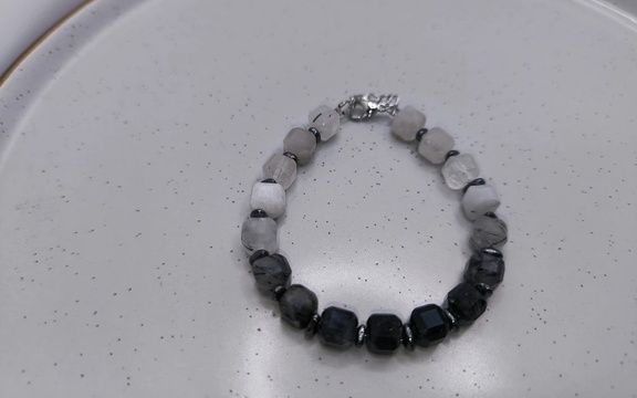 Браслет из волосатика ар-2