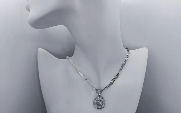 Бусы с перламутром