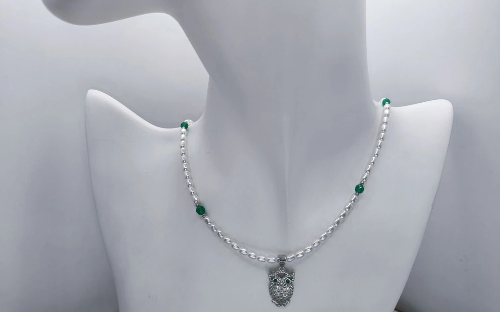 Бусы с хризопразом