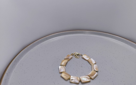 Браслет из перламутра ар-2