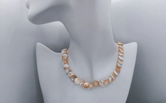 Бусы из перламутра ар-2