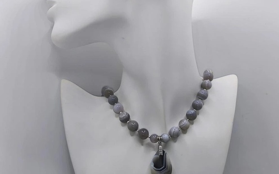 Бусы  из агата ар-40