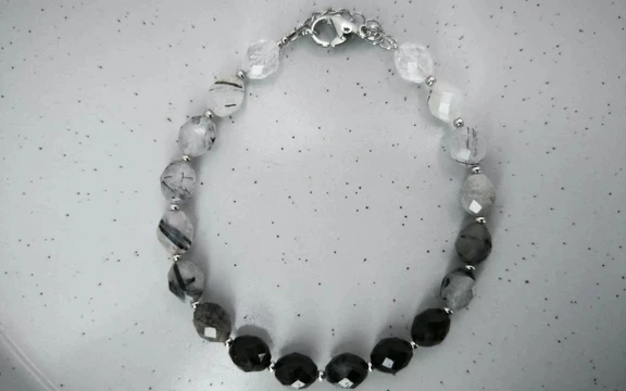 Браслет из волосатика