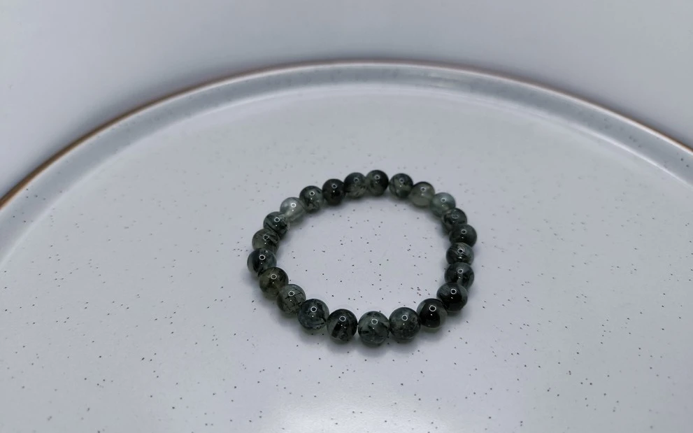 Браслет из пренита ар-2