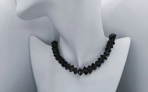 Бусы из раухтопаза ар-4