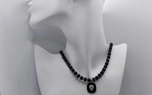 Бусы из агата с подвеской ар-38