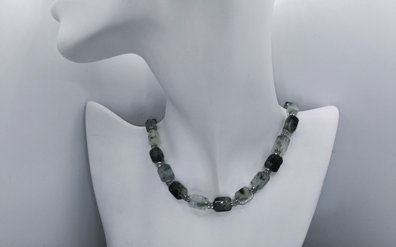 Бусы из пренита ар-5