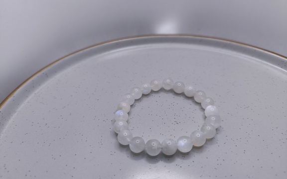 Браслет из лунного камня