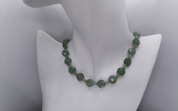 Бусы из нефрита ар-2